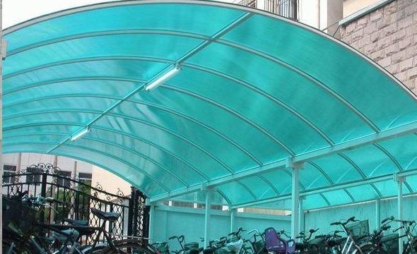 Bicycle parking canopy with polycarbonate roofing