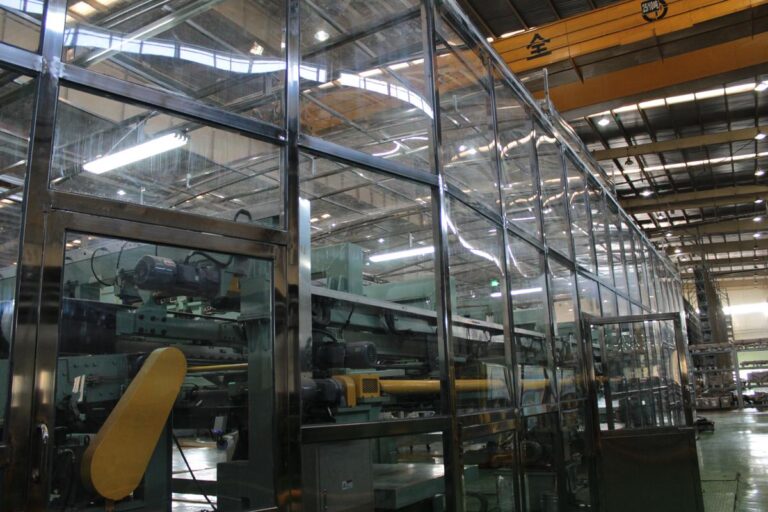 Industrial Safety Glazing with PC Sheets