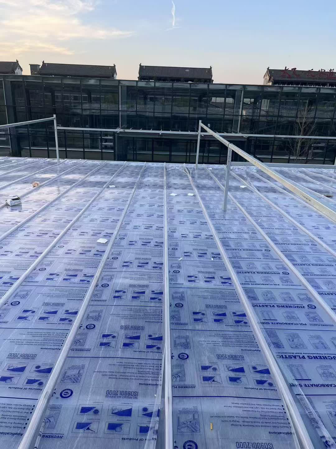 U-Lock polycarbonate sheet roofing project