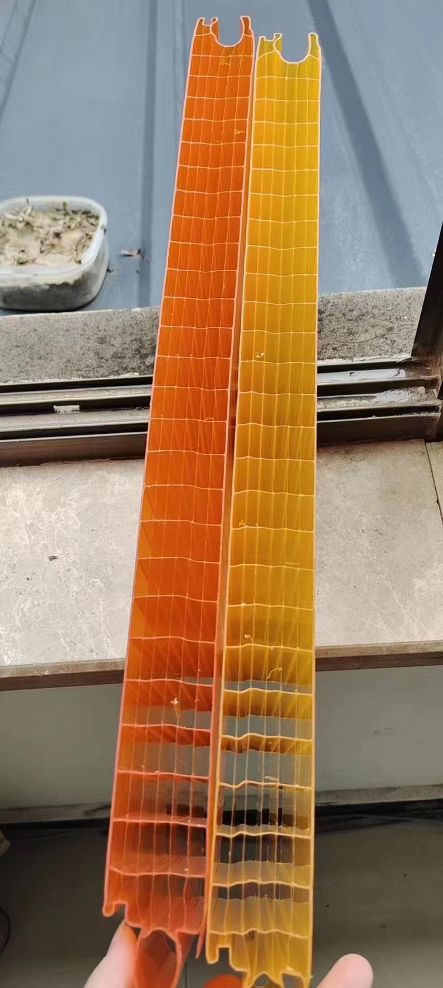 01_product_panel