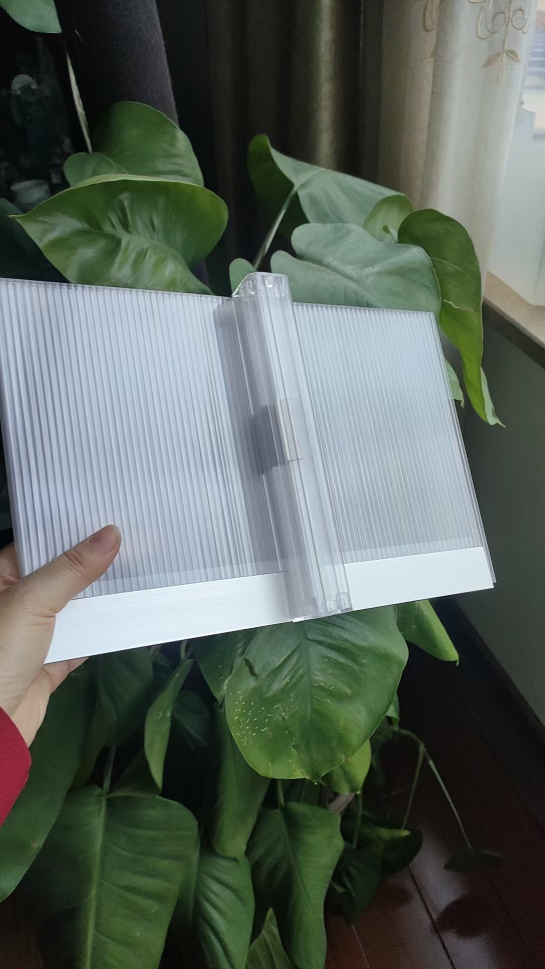 U-Lock polycarbonate panels connected with U-connector for installation