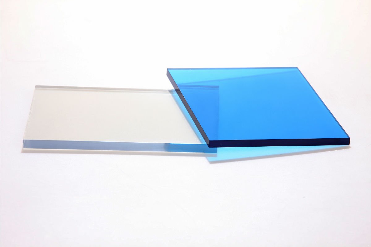 Solid Polycarbonate Sheet Selection Guide 2026: Thickness, Color and UV Coating